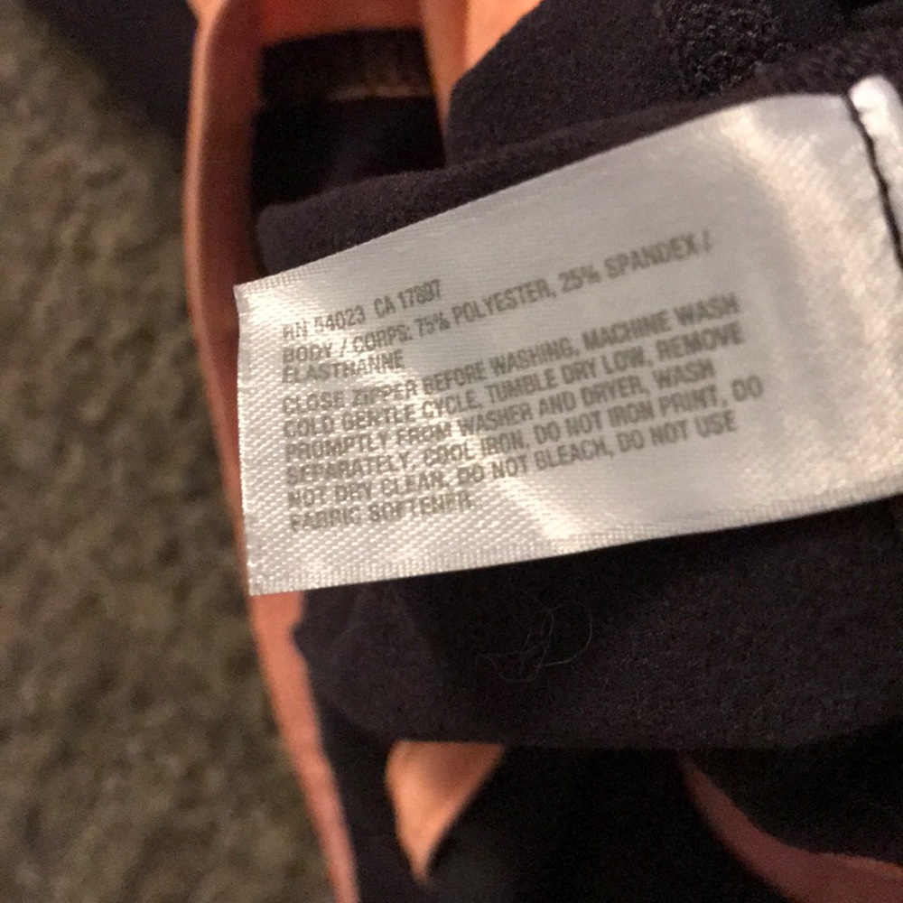 Gapfit Half Zip Pullover & Matching Capris - Small - image 6